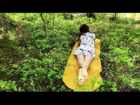 ❤️ Stranger on Tinder Masturbates My Pussy and Fucks Passionately in the woods (En främling på Tinder onanerar min fitta och knullar passionerat i skogen) ❌ Sexvideo at porn sv.com-fullporner.ru ☑